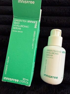 innisfree Green Tea Seed Hyaluronic Serum — White & Green